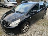 Toyota Verso Executive 2,2 D Automatik NAVI 7-Sit. Kam. - Toyota Verso Executive mit Diesel-Antrieb