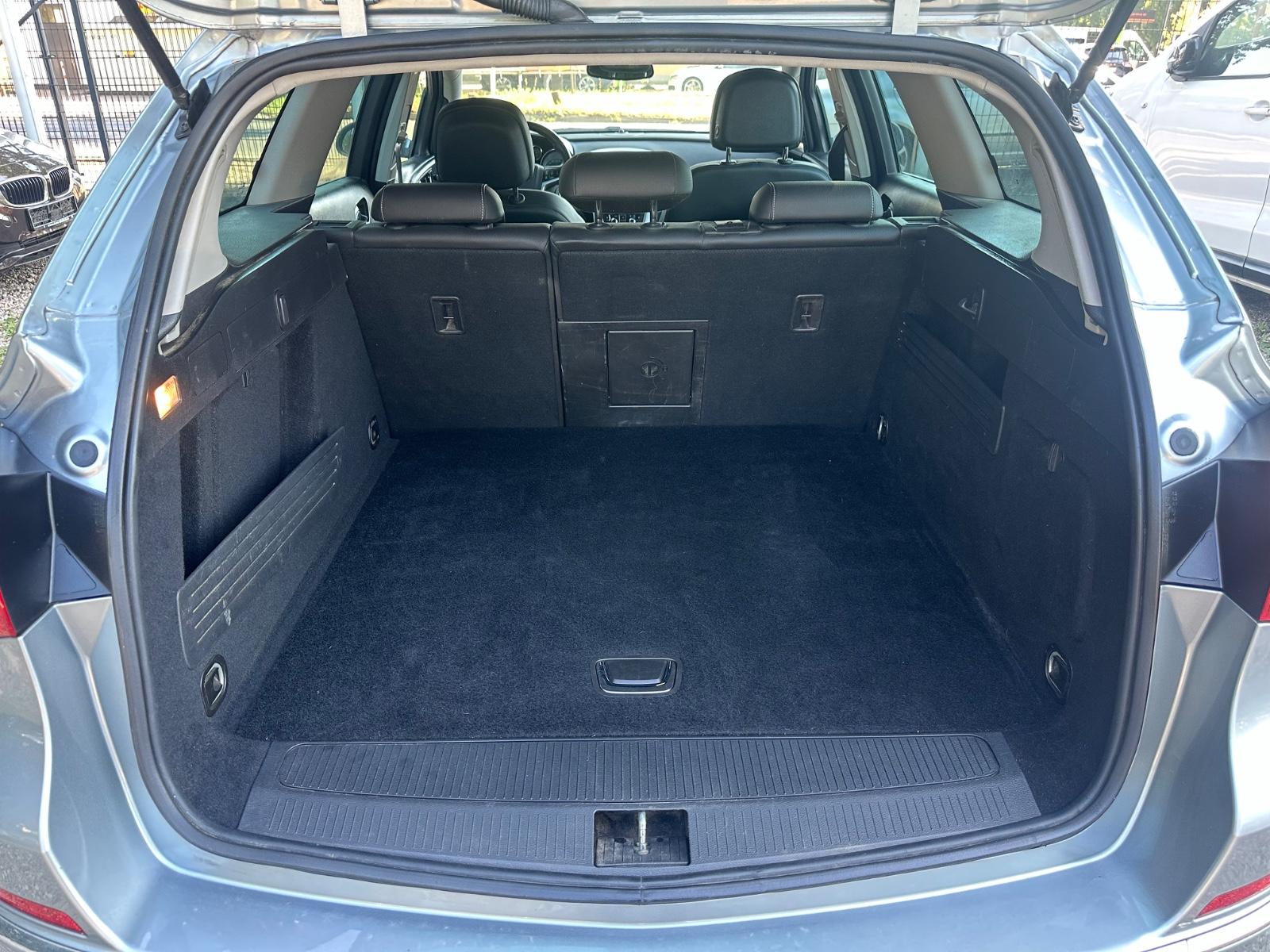 Opel Astra 2015 — photo 7