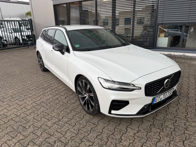 Volvo V60 Kombi Plus Dark
