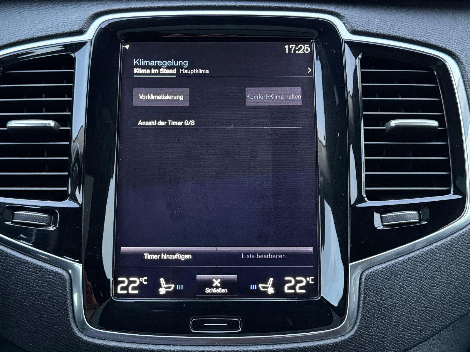 Fahrzeugabbildung Volvo XC90 INSCRIPTION AWD PANO HUD SITZKLIMA MEMORY