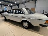 Mercedes-Benz 123 Oldtimer H-Zulassung - Mercedes-Benz 200 Limousine Gebrauchtwagen