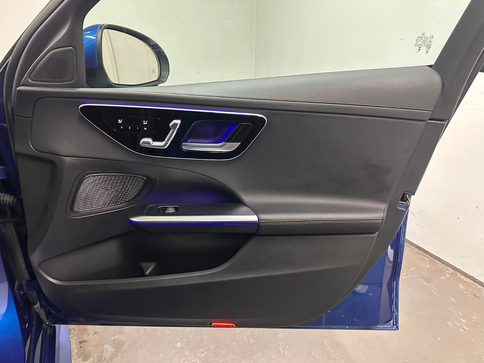 Fahrzeugabbildung Mercedes-Benz C 300 de T *AMG-LINE*MASSAGE*AHK*360*KEYGO*PANO