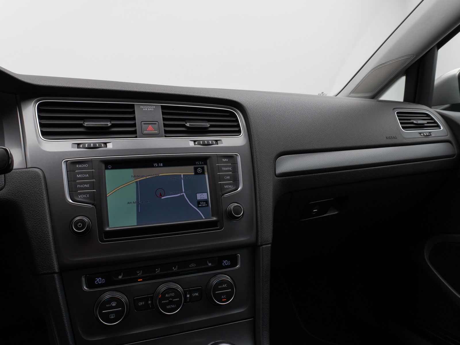 Fahrzeugabbildung Volkswagen Golf VII Variant Lounge BMT Sitzhzg Navi AHK