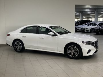 Mercedes E 200 - 4