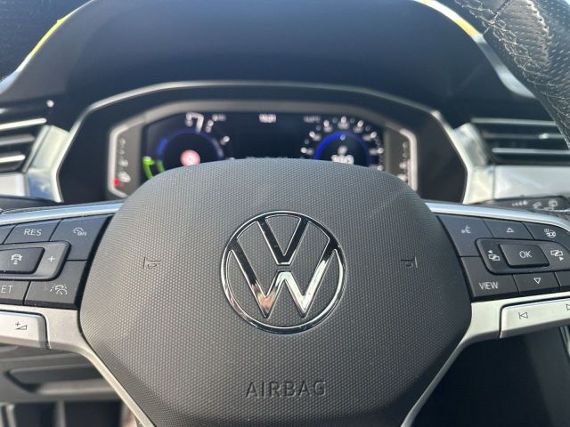 Passat Variant 1.4 TSI HYBRID GTE PANO LEDER AHK