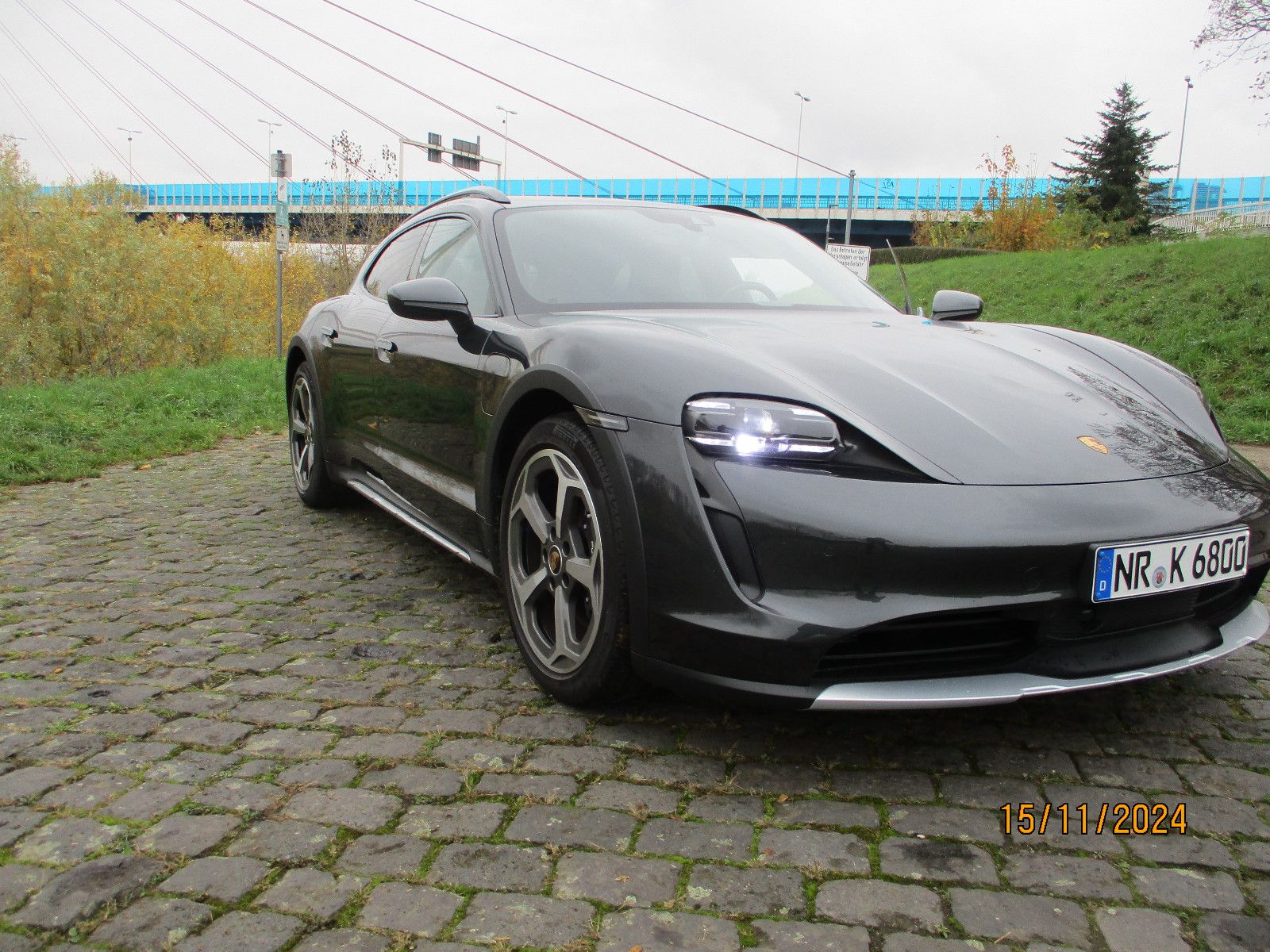 PORSCHE Taycan Cross Turismo 4Wheel Memory Luftfederung