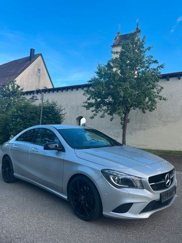 MERCEDES-BENZ CLA 200 Coupé
