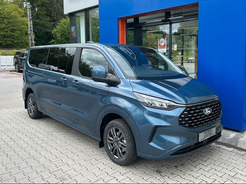 Ford Tourneo Custom 2.0 EcoBlue 110kW 320 L2 Titanium