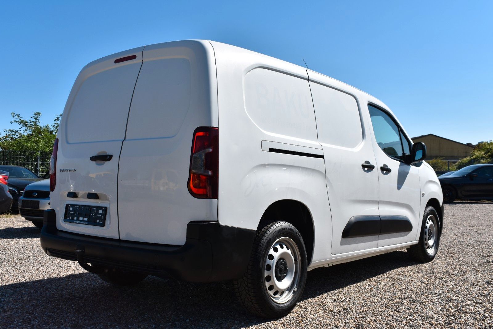 Fahrzeugabbildung Peugeot Partner Pro L2 /PDC/Schiebetür/Anhänger/Klima