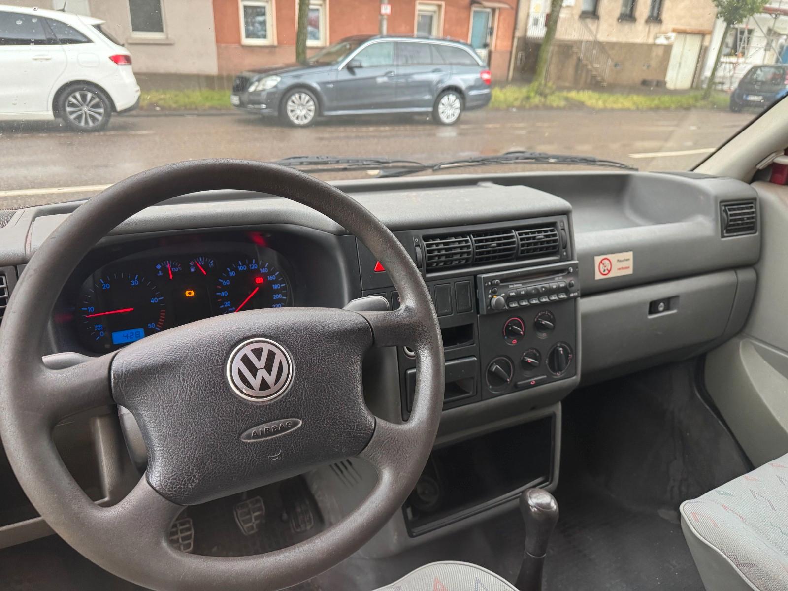 Volkswagen T4 Transporter 1.Hand neu TÜV