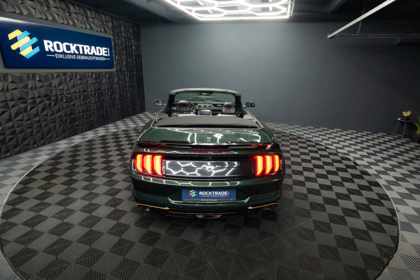 Fahrzeugabbildung Ford Mustang Cabrio DARK HORSE RockTrade Edition 19%