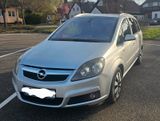 Opel Zafira 1.8 140PS LPG-Gasanlage 7 Sitzer - Opel Zafira mit LPG-Antrieb: Kleinbus