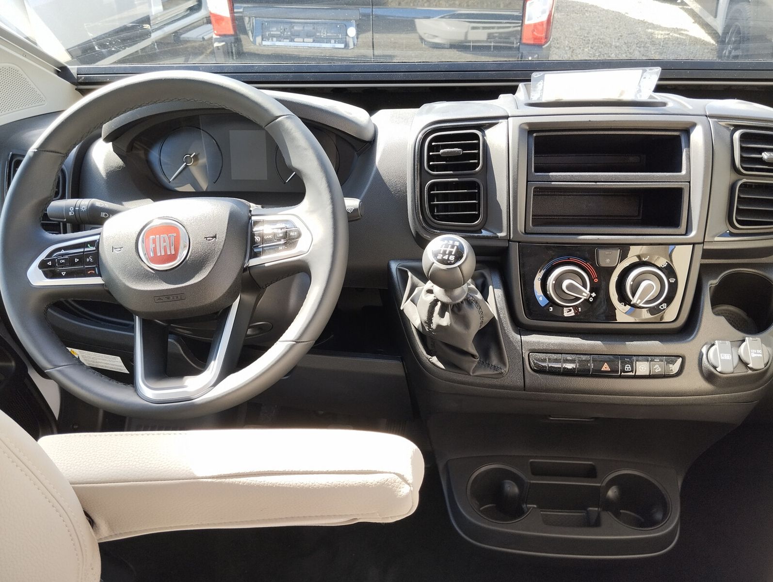 Fahrzeugabbildung Karmann Dexter 581 Alufelgen 16 Zoll und Concept Paket