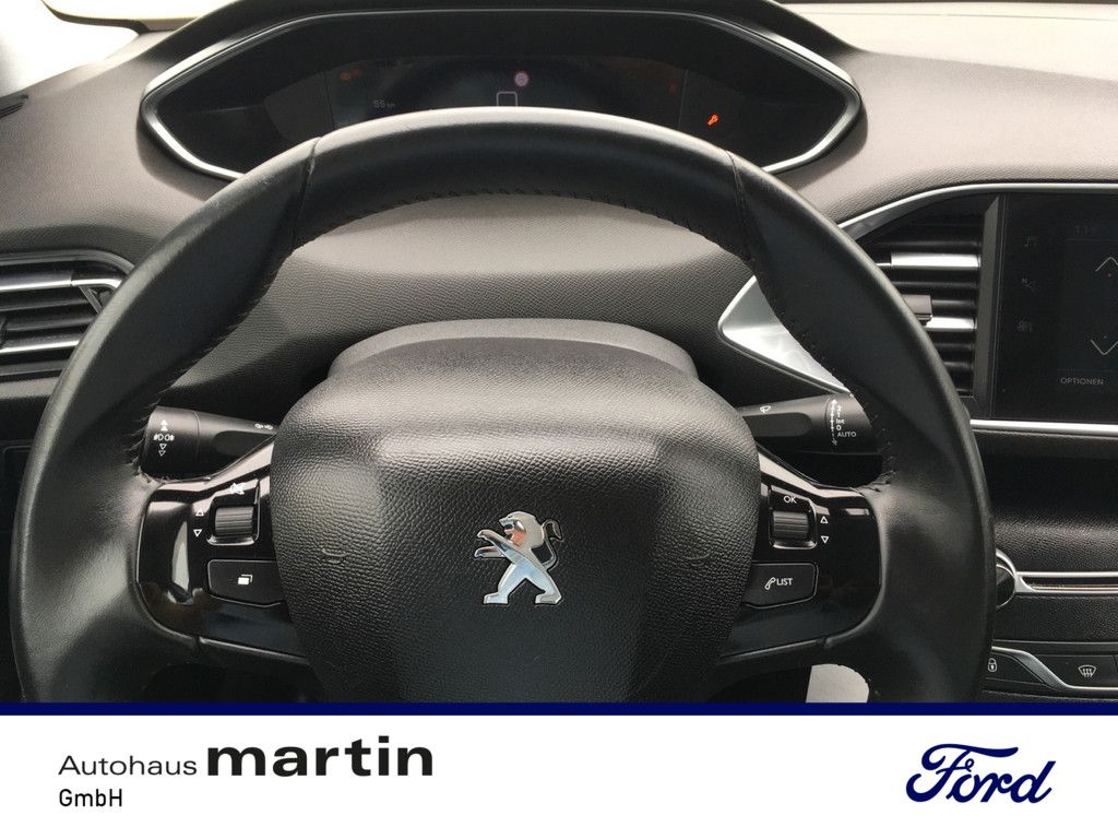 Fahrzeugabbildung Peugeot 308 1.2 Active Pack KLIMA PDC SHZ AHK NAVI