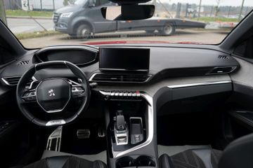 Fahrzeugabbildung Peugeot 5008 GT Line*Navi*Kamera*Panorama*ACC