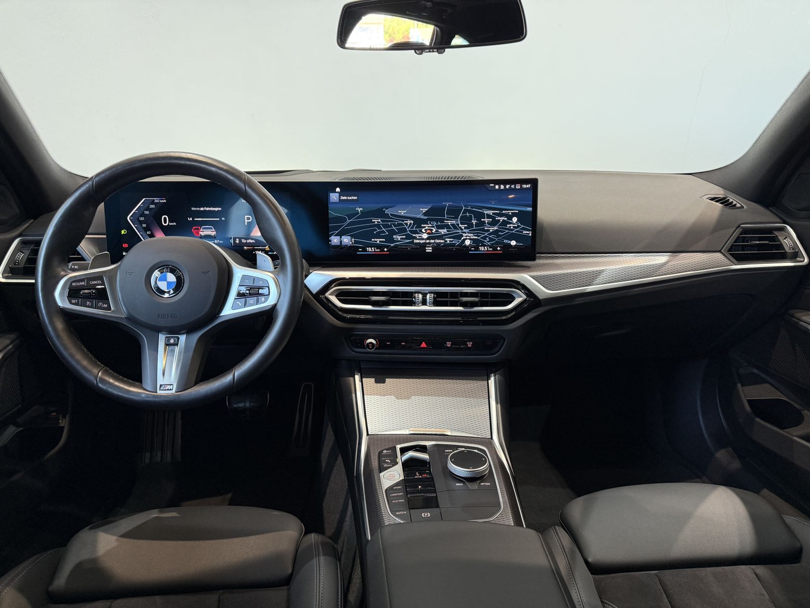 Fahrzeugabbildung BMW 320i |Panoramadach |Anhängerkuppl. |HiFi DAB