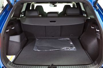 Fahrzeugverkauf 29 Skoda Kodiaq 2.0 TSI 195 kW 4x4 RS Pano AHK StHz