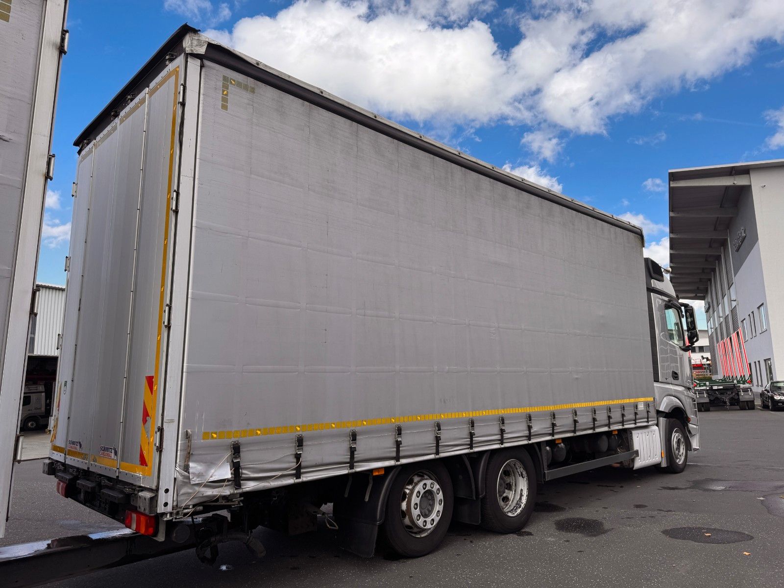 Fahrzeugabbildung Mercedes-Benz Actros 2545LnR 6x2 Retarder BigSpace PPC