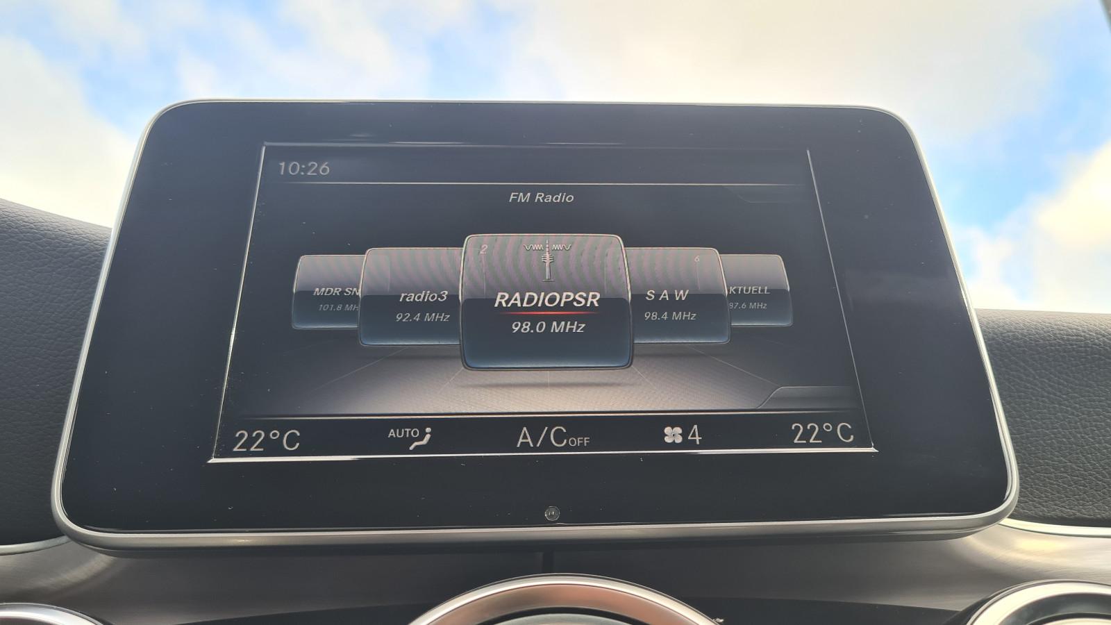 Mercedes-Benz T-Modell C 180 CGI*Navi*LED*Leder*AHK