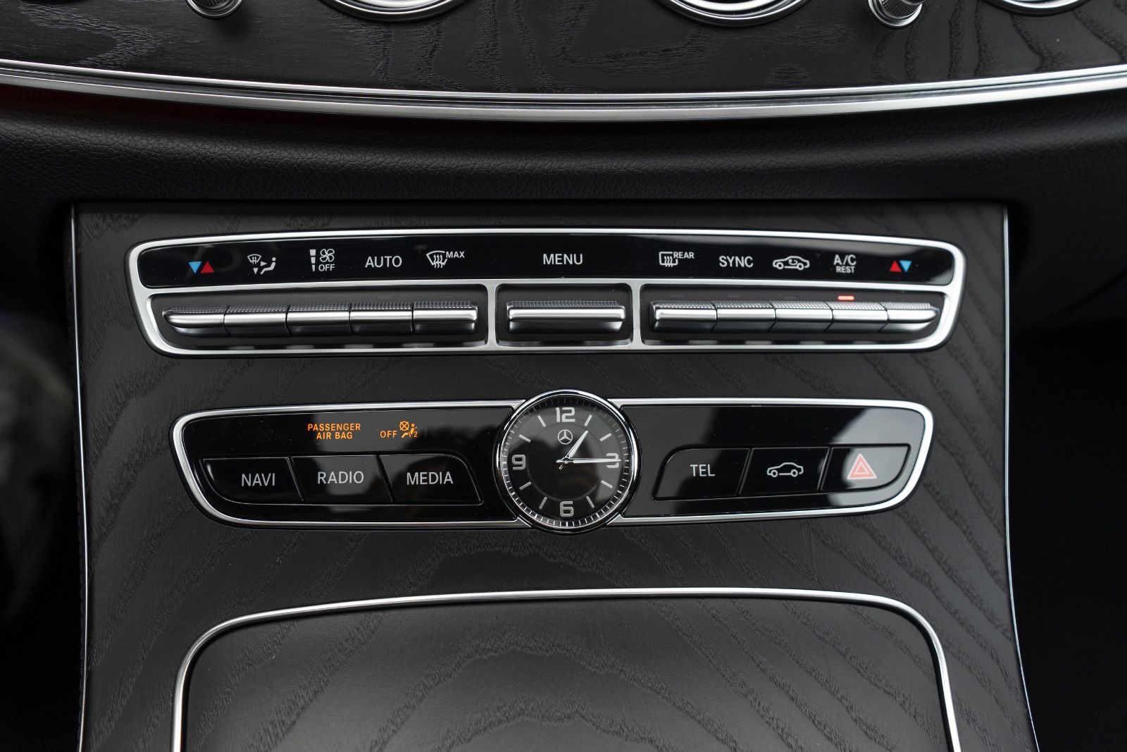 Fahrzeugabbildung Mercedes-Benz E 53 AMG 4Matic+ 360° BURMESTER MBEAM LED TOTW
