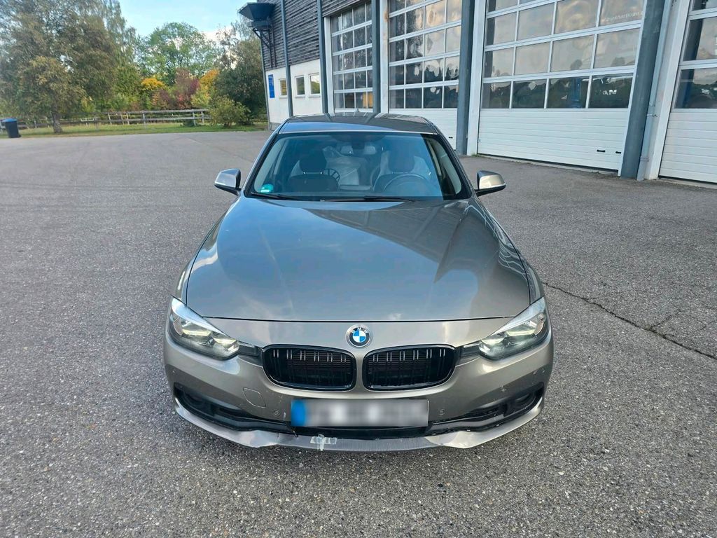Image of BMW 320