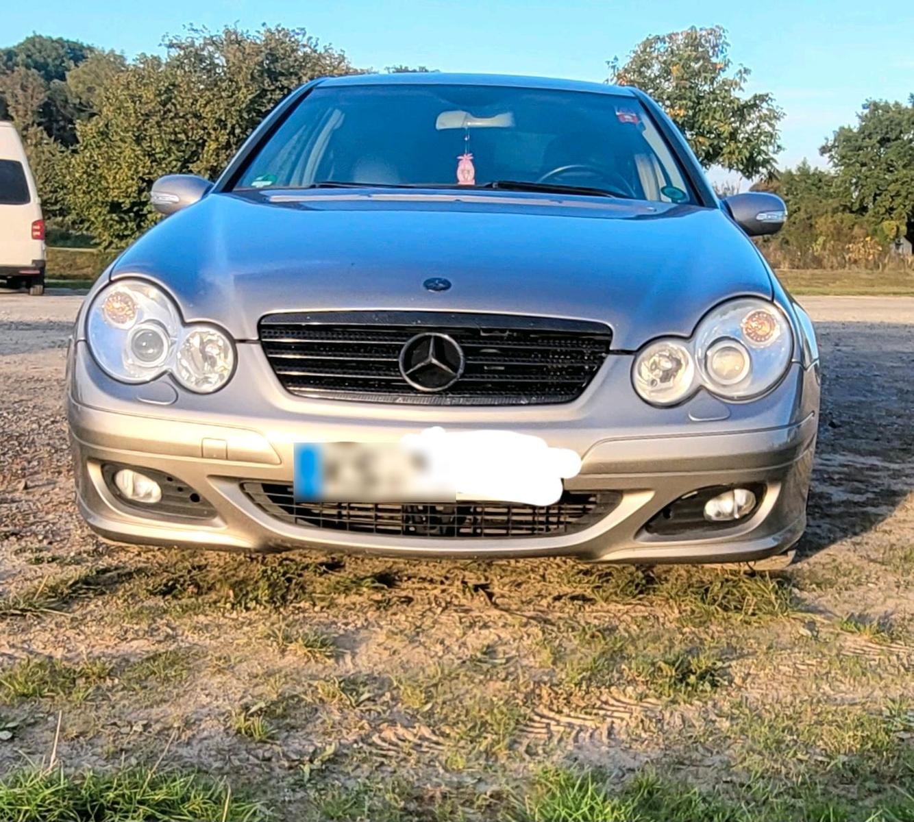 Mercedes-Benz C 230