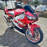 Yamaha YZF-R1 RN04 - YAMAHA R1 RN04