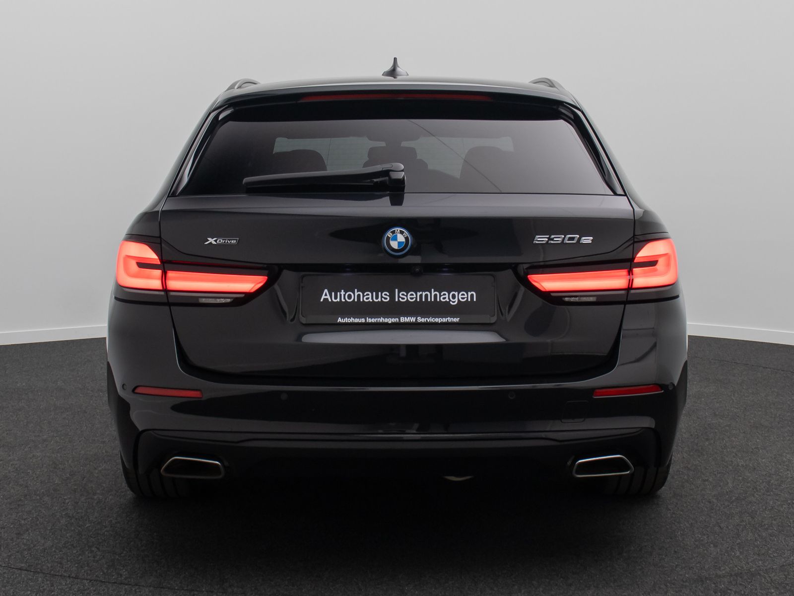 Fahrzeugabbildung BMW 530e xD Panorama 360&deg;DAB HiFi 4xKlima AHK Alarm