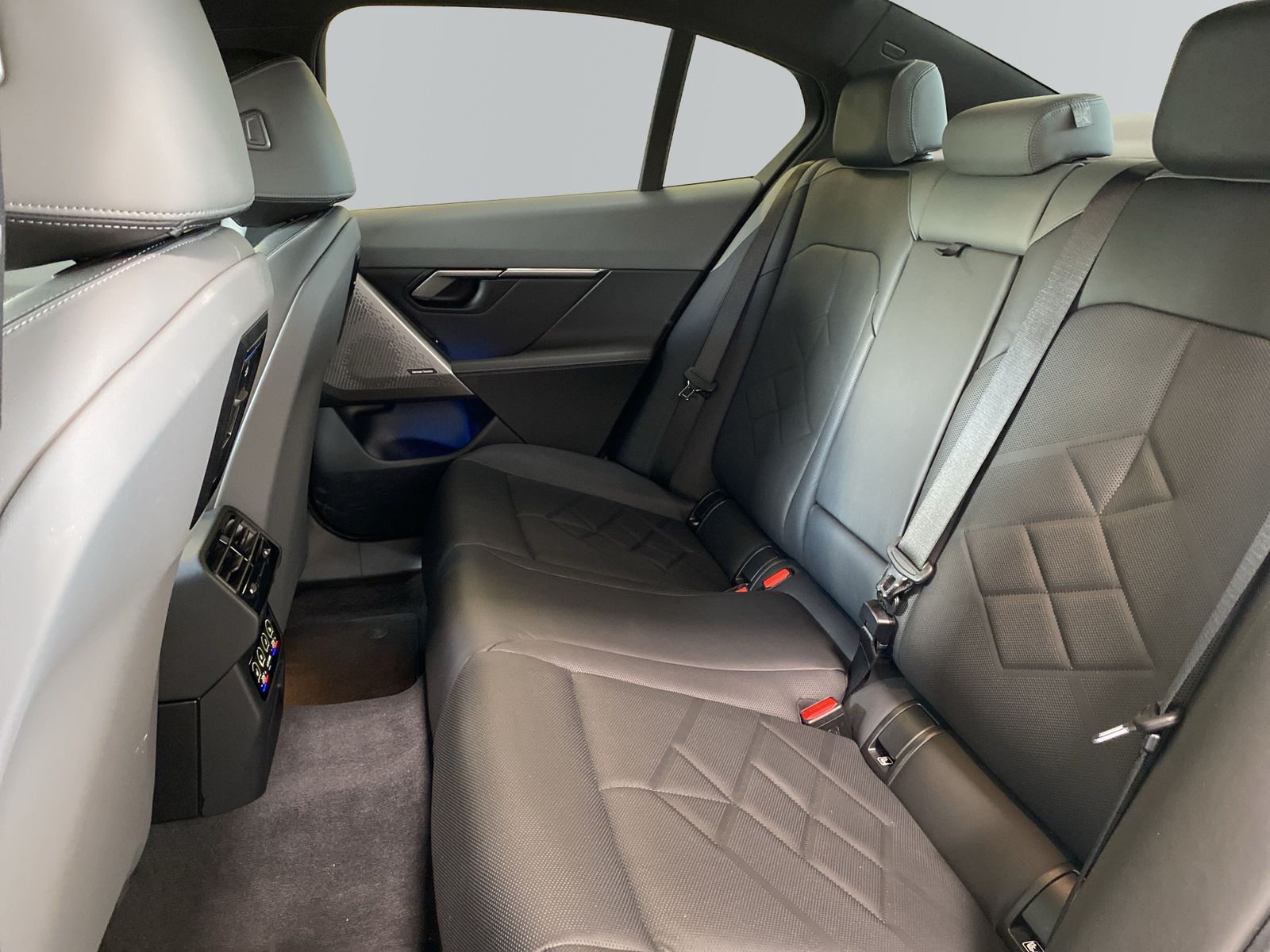 BMW i5 - Bild 9
