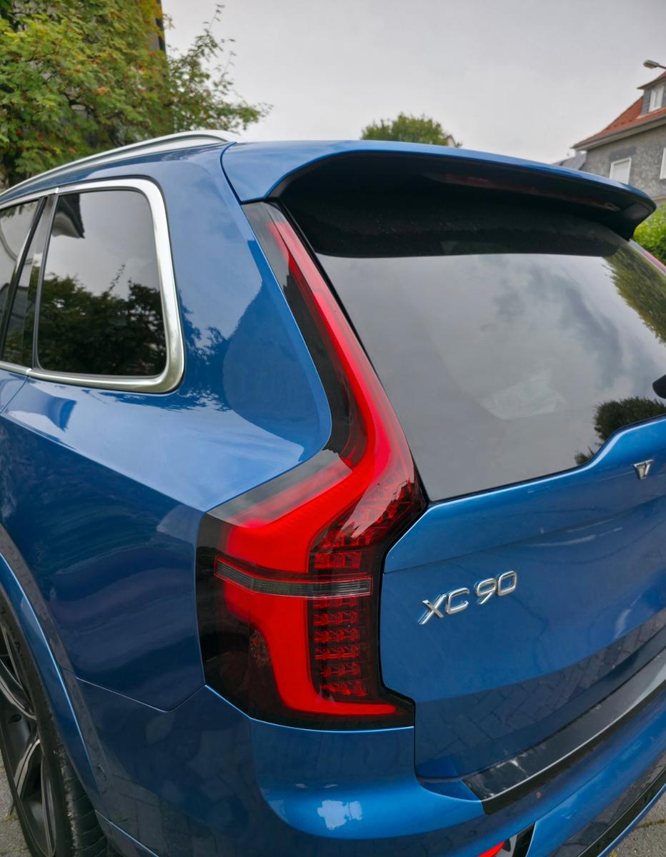 Volvo XC90 D5 AWD R-Design Luftfahrwerk 360 HUD Standh
