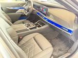 BMW M760e*xDrive*Two*Tone*Individual*3xTV*SkyLounge* - gebrauchte BMW M760 aus dem Jahr 2024