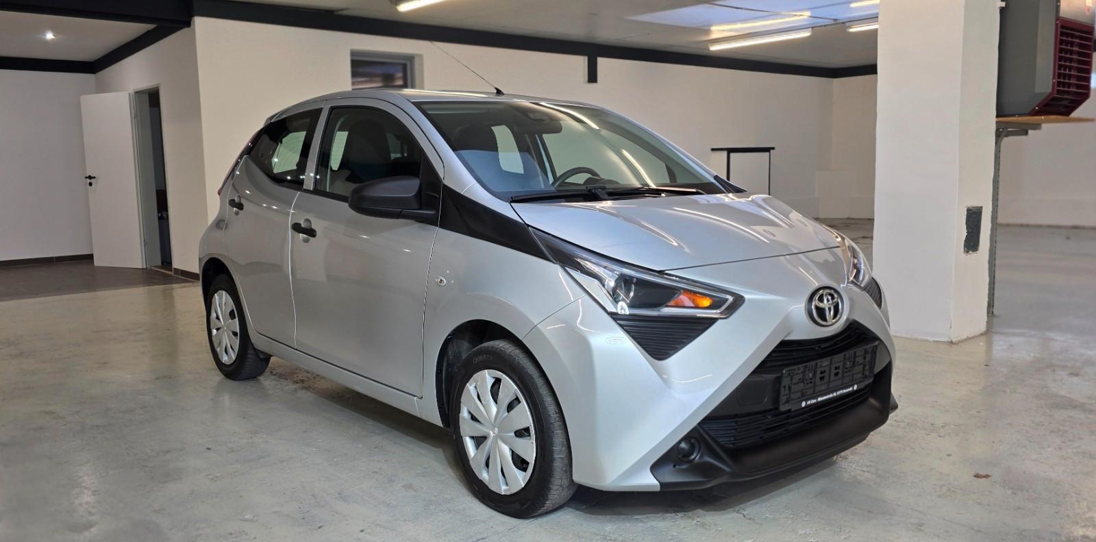 Toyota AYGO X 1.0 / KLIMA / 1. Hand / Scheckheftgepfl.
