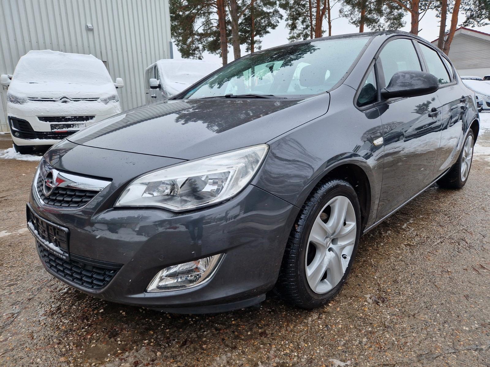 Opel ASTRA J LiMO 1.6i KLiMA LENKRAD+SiTZHZG. PDC