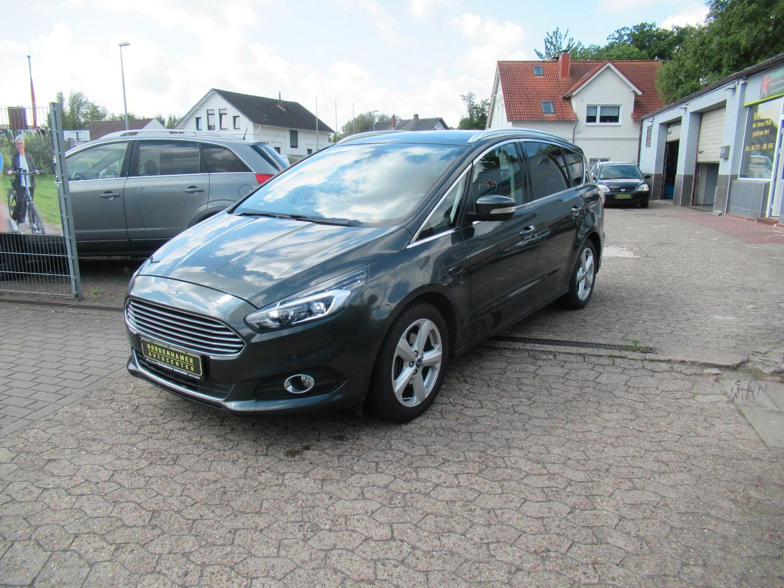 Ford S-Max 2,0 TDCi 132kW Business Edition 7 SITZER