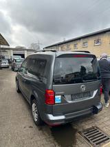 Volkswagen Caddy 1,4TSI 96kW mit Rollstuhlausbau. - Volkswagen Caddy: Van, 1.9