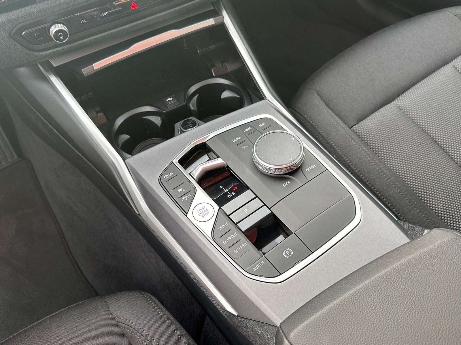 BMW 318 - Bild 8