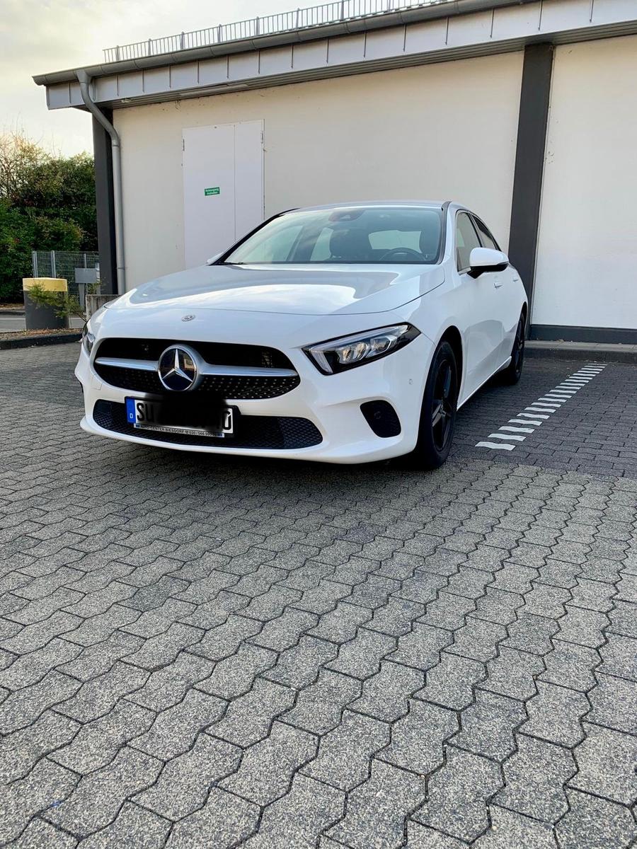 Mercedes-Benz A 200