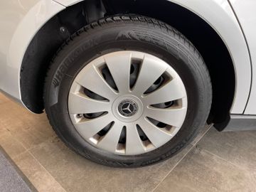 Mercedes-Benz A 200 A -Klasse *NAVI*PDC*SPURASSIST*TEMPOMAT*