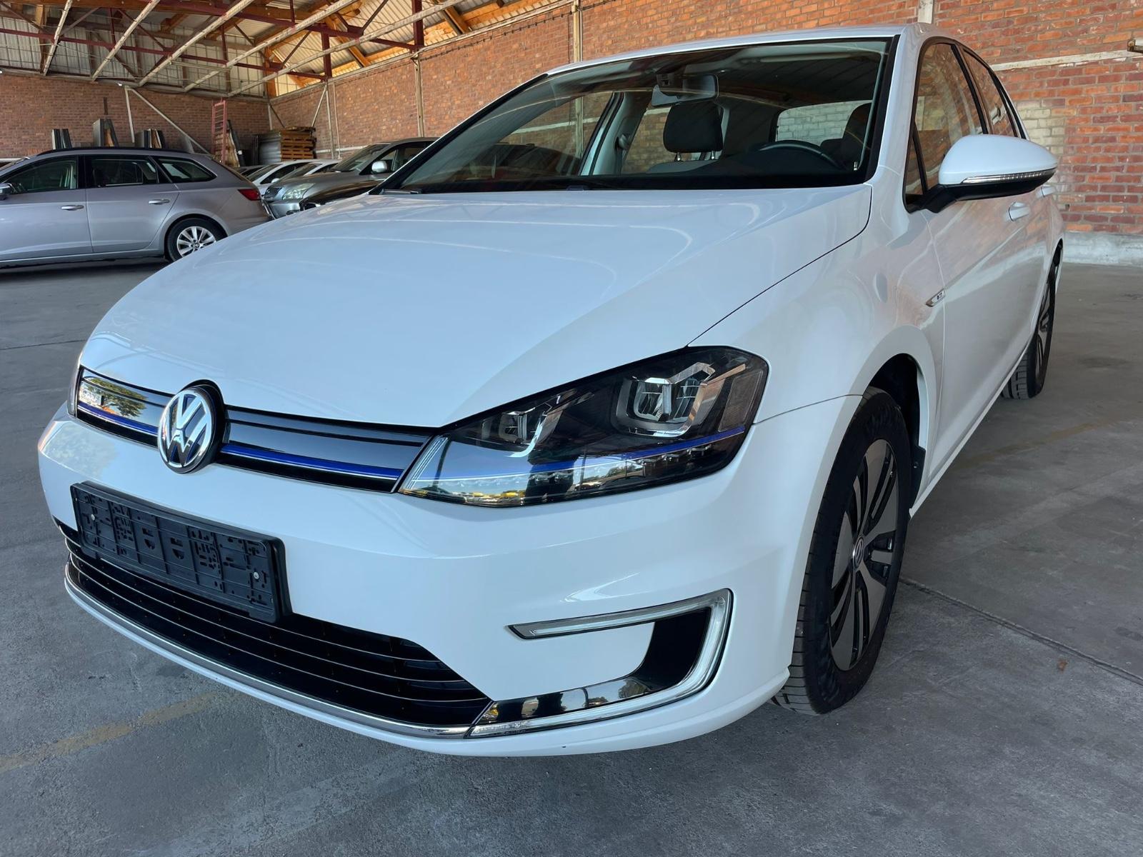 Volkswagen Golf VII Lim. e-Golf/NAVI/KLIMAAUTOMATIK/CCS