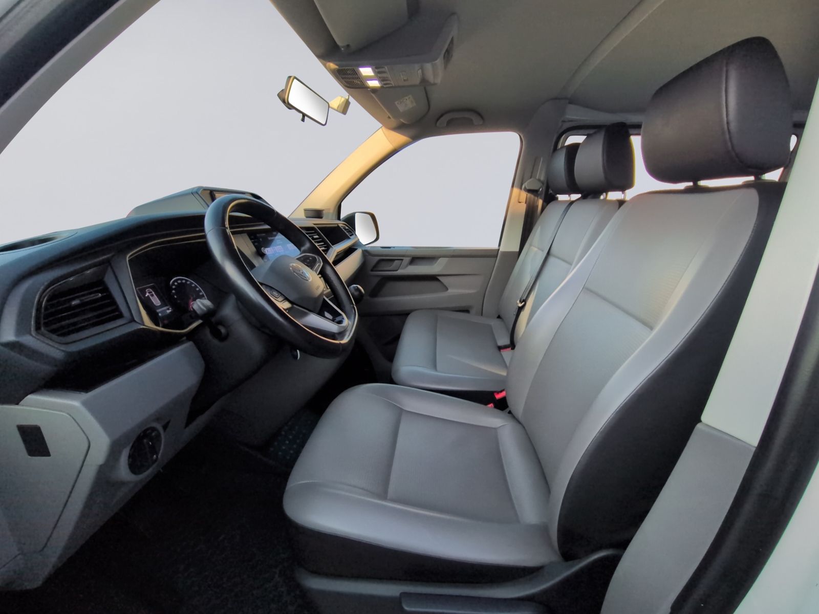 T6.1 Kombi 2.0 TDI lang NAVI+AHK+9SITZE