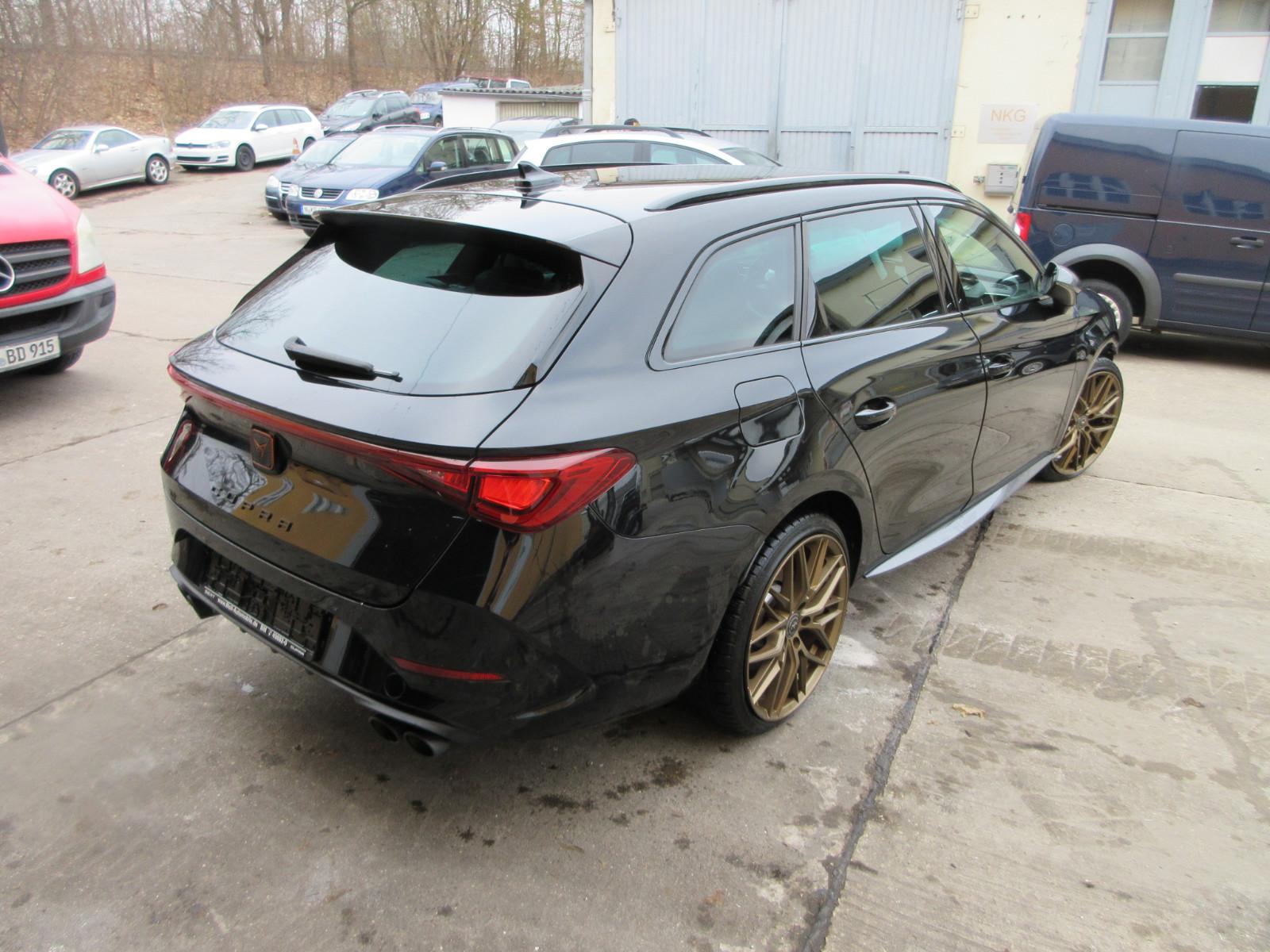 Cupra Leon VZ 4Drive Supersportsitze Carbon