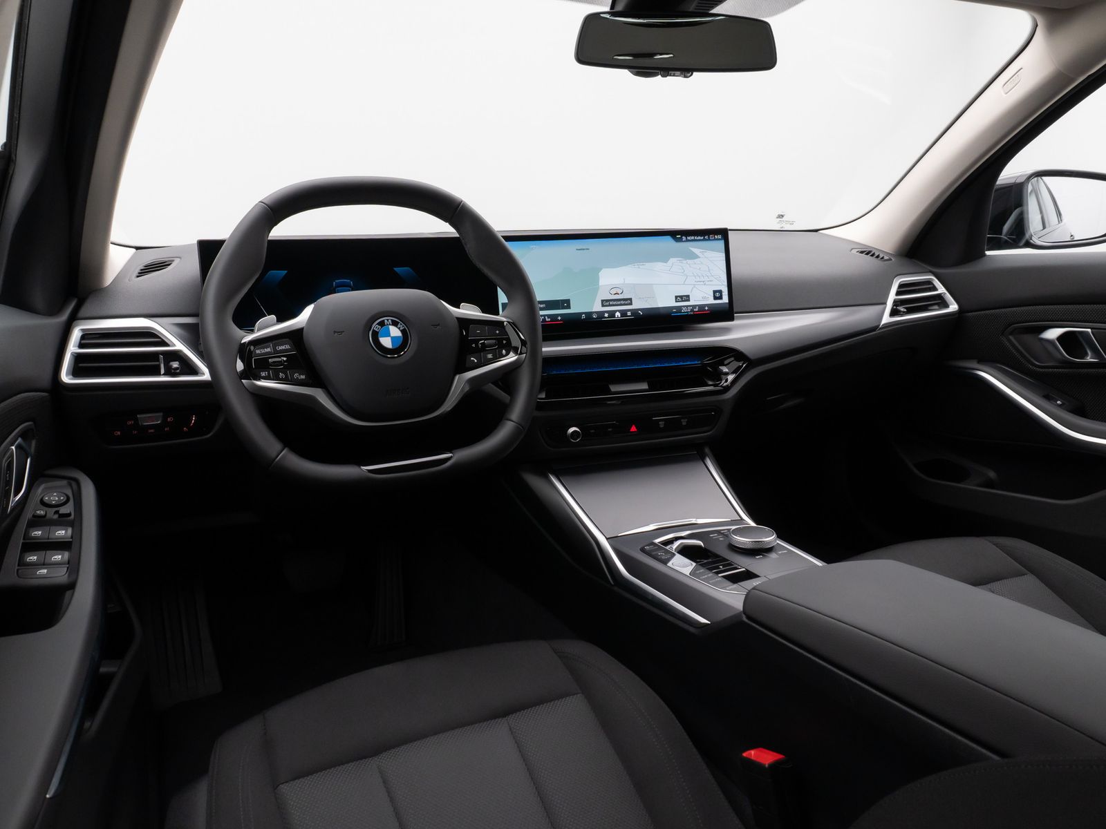 Fahrzeugabbildung BMW 318i Kamera DAB CockPit+ Alarm Geschwindigkeitsr