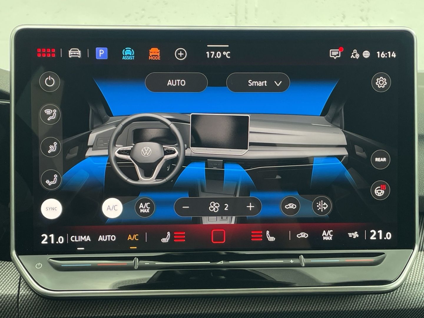 Golf VIII 1.5 eTSI DSG R-Line HUD/AHK/Kamera/ACC