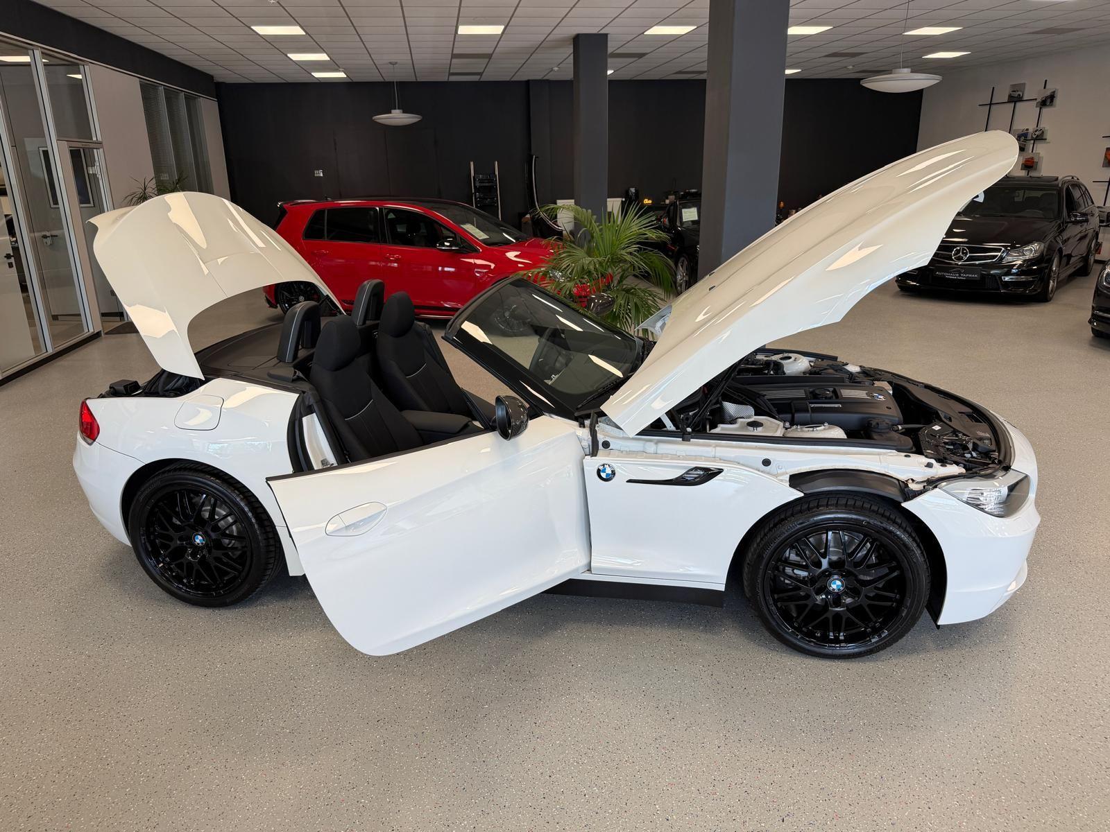 BMW Z4 Roadster 23i|1HD|2.5l|6Zylinder|34.056km|SKN