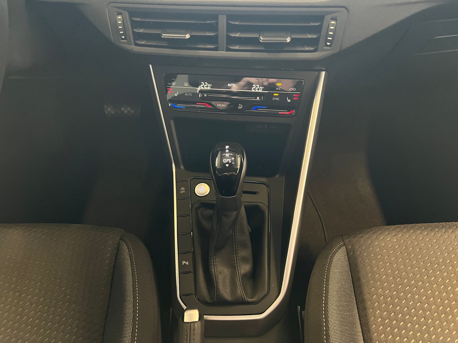 Fahrzeugabbildung Volkswagen Taigo Life 1.0 TSI DSG *Matrix,LED,ACC,Kamera,17