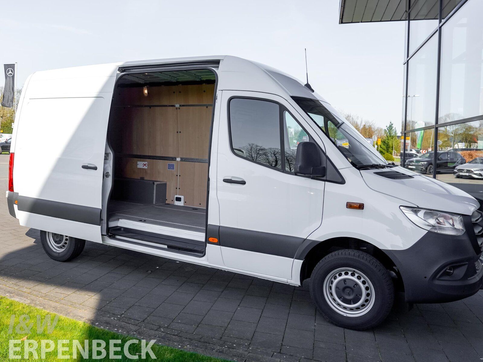 Fahrzeugabbildung Mercedes-Benz Sprinter 317 CDI L2H2 Hochdach 9G 360°-Kamera