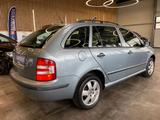 Skoda Fabia Combi Elegance Aut. *KLIMA*SHZ*TÜV* - Skoda Fabia aus 2005: Kombi