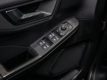 Ford Kuga 2.5 Duratec Titanium Digitales Cockpit