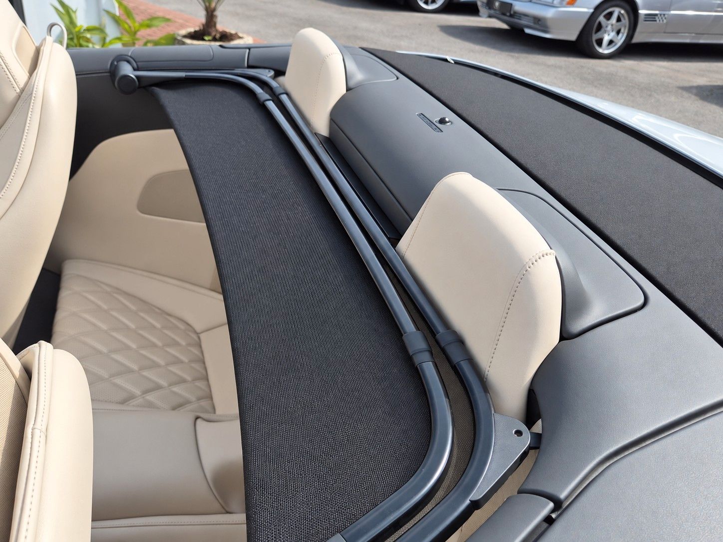 Fahrzeugabbildung Mercedes-Benz SL 55 AMG/Designo Lack+Manufaktur Interieur