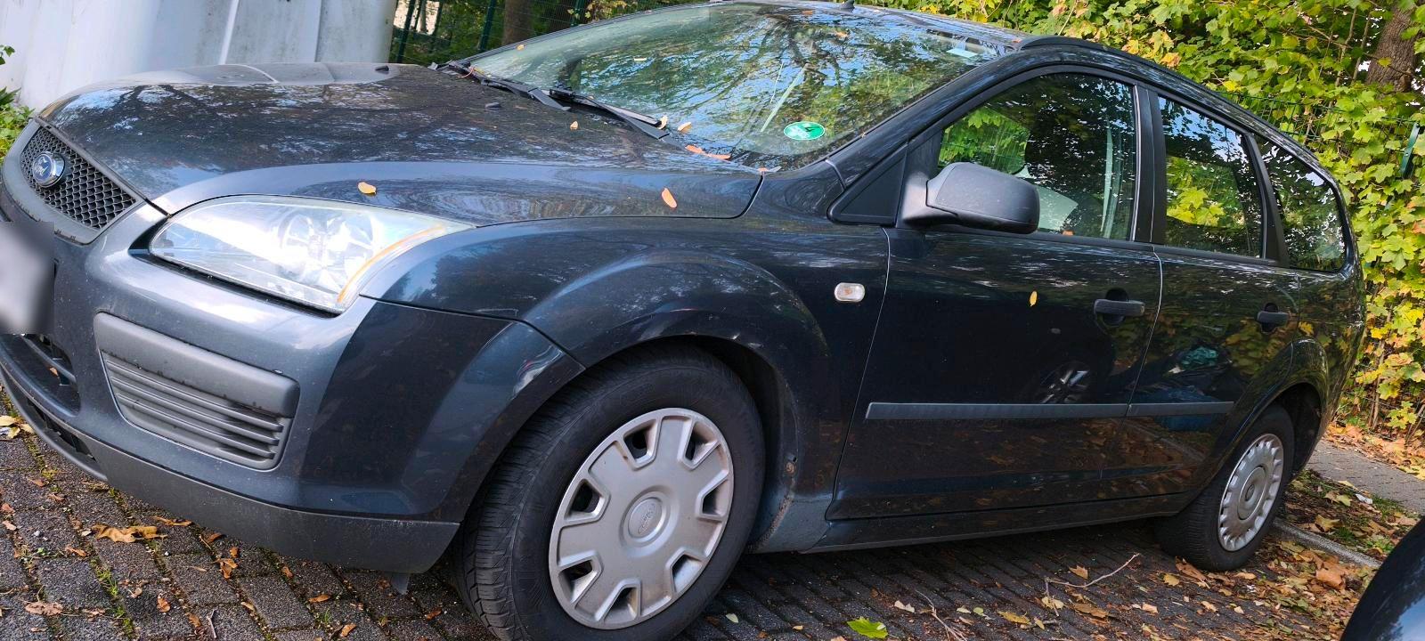 Ford Focus 2006 — вигляд ззаду